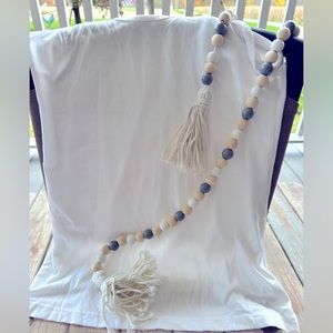 Nike women’s small white Dr-Fit tank